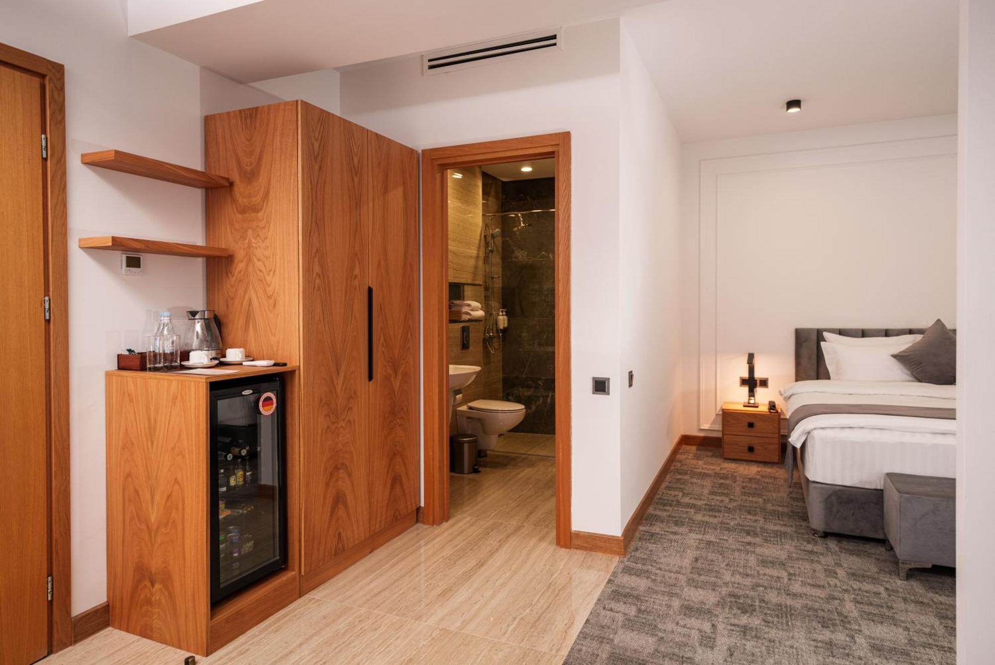 Revive Boutique Hotel Ереван Экстерьер фото